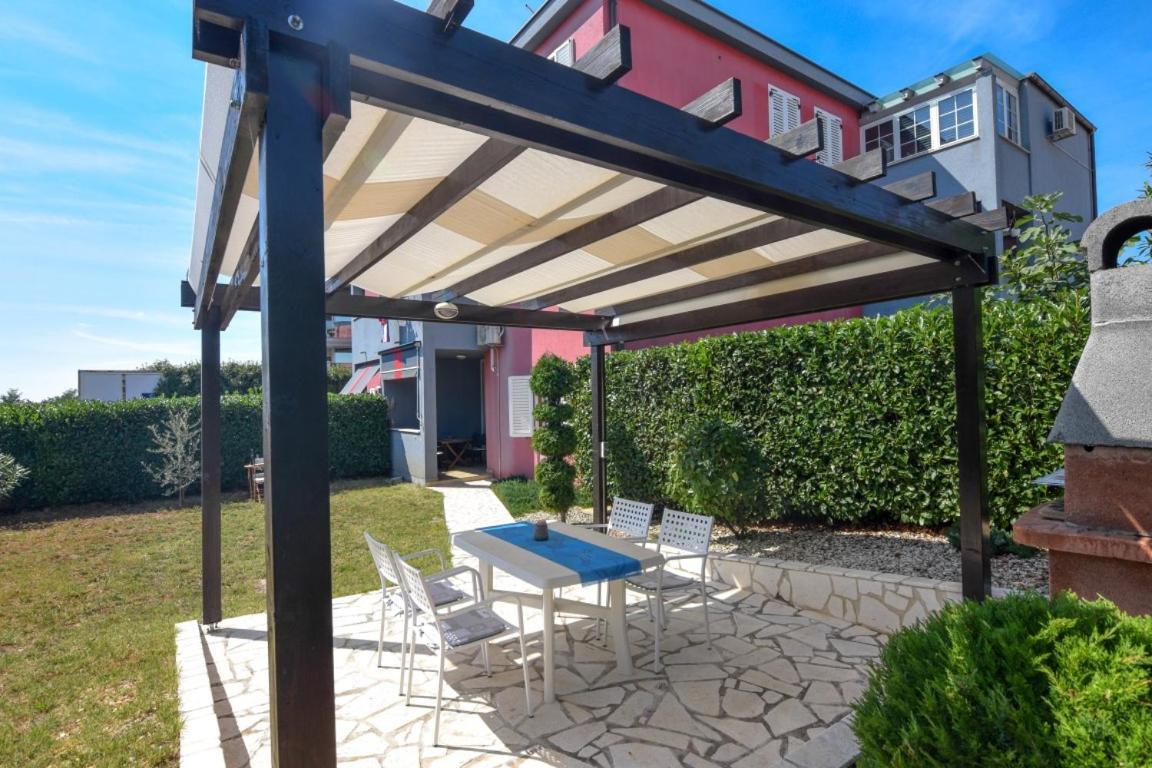 Ferienwohnung Lea Novigrad Istria Exterior foto